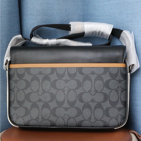 NWT!COACH COACH TRACK CROSSBODY BAG IN COLORBLOCK SIGNATURE CANVAS(COACH CR267 ) - Picture 2 of 10